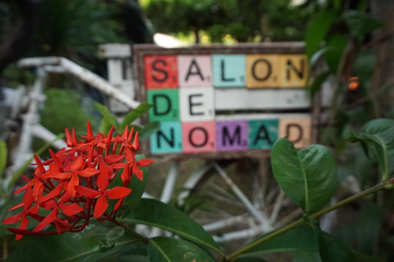 Salon De Nomad Gili T. Bed & Breakfast Gili Trawangan Bagian luar foto