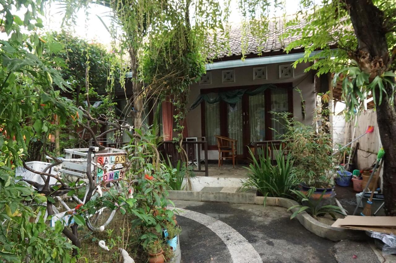 Salon De Nomad Gili T. Bed & Breakfast Gili Trawangan Bagian luar foto