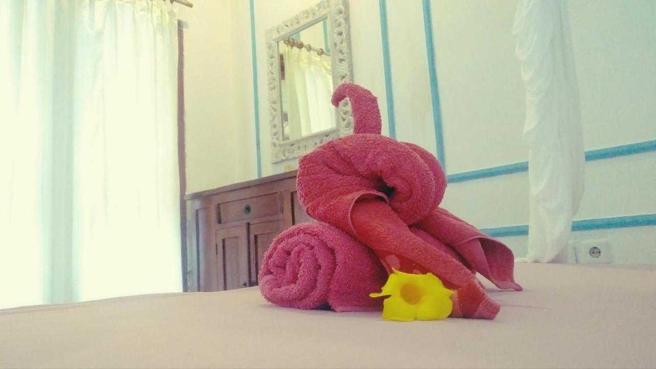 Salon De Nomad Gili T. Bed & Breakfast Gili Trawangan Bagian luar foto