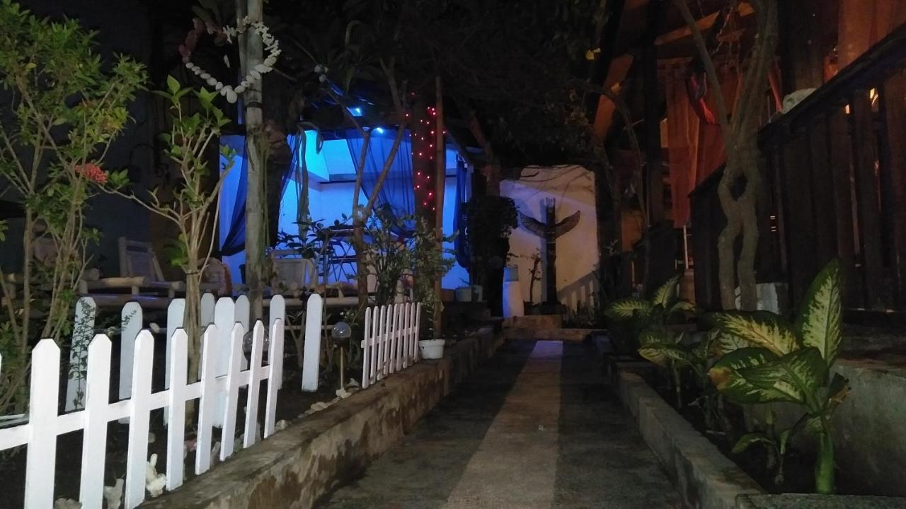 Salon De Nomad Gili T. Bed & Breakfast Gili Trawangan Bagian luar foto